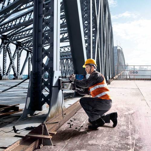 Furadeira com base magnética 1.200 watts 2 velocidades - GBM 50-2 220V Furadeira com base magnética 1.200 watts 2 velocidades - GBM 50-2 220V