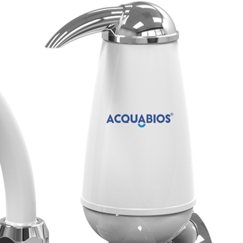 Torneira com filtro bica móvel de parede quadriseta - Acqua E05 Torneira com filtro bica móvel de parede quadriseta - Acqua E05