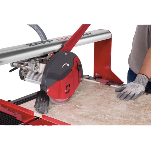 Cortador de piso e porcelanato elétrico 1500W 1550 mm - ZAPP 1550 TITAN 220V Cortador de piso e porcelanato elétrico 1500W 1550 mm - ZAPP 1550 TITAN 220V