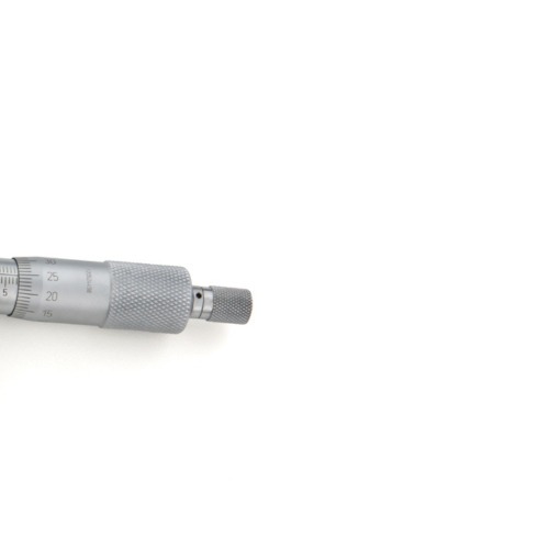 Micrômetro externo de aço forjado capacidade de 0 - 25 mm exatidão de 0,004 mm - 110.200 Micrômetro externo de aço forjado capacidade de 0 - 25 mm exatidão de 0,004 mm - 110.200