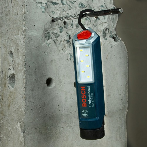 Lanterna led a bateria 12V 300 lúmens Sem bateria - GLI 12V-300 Lanterna led a bateria 12V 300 lúmens Sem bateria - GLI 12V-300