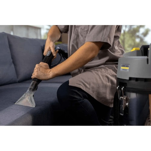Extratora de carpetes e aspirador 30 Litros 1700 watts - Puzzi 4/30 110V Extratora de carpetes e aspirador 30 Litros 1700 watts - Puzzi 4/30 110V