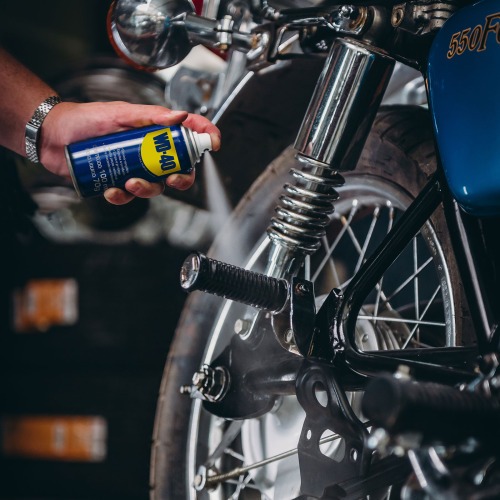 Óleo lubrificante desengripante multiuso 100 ml - WD-40 Óleo lubrificante desengripante multiuso 100 ml - WD-40