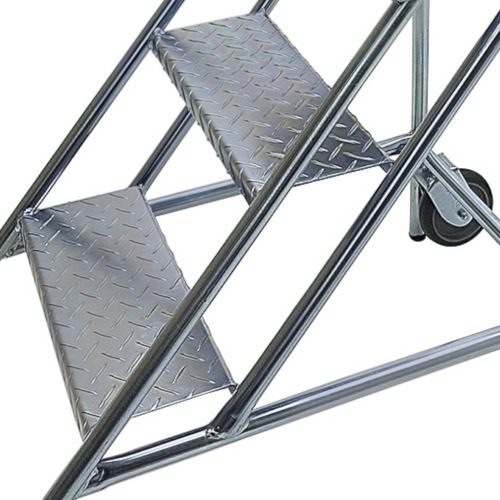 Escada plataforma de ferro 0,69 m 2 degraus + patamar - 58-E Escada plataforma de ferro 0,69 m 2 degraus + patamar - 58-E