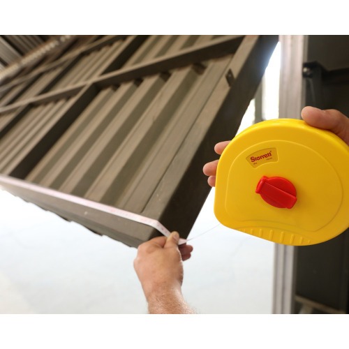 Trena longa com fita em fibra de vidro 13 mm x 20m caixa fechada - KTS638