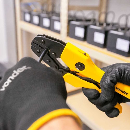 Alicate prensa terminais 1,7 a 6,5 mm� - AP051