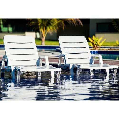 Espregui�adeira em polipropileno 4 posi��es branca - Leblon