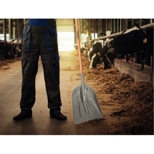 P� em pl�stico com cabo de madeira 120 cm