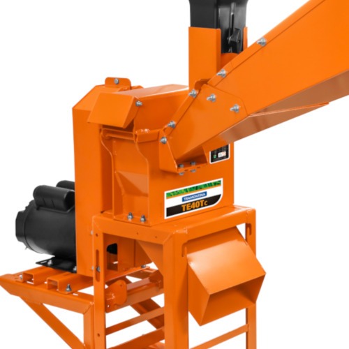 Triturador forrageiro 3 hp monofásico com saída lateral - TE40TC 110V/220V Triturador forrageiro 3 hp monofásico com saída lateral - TE40TC 110V/220V