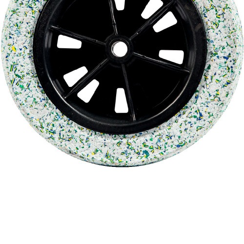 Roda completa com pneu maci�o 8 x 1