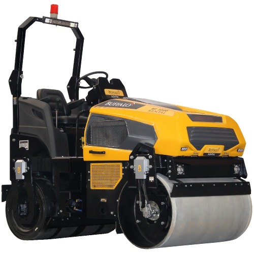 Rolo compactador vibrat�rio liso a diesel 30 hp - BF 3000