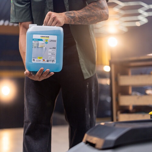 Detergente limpeza profissional concentrado 1 Litros - FloorCare RM 755 Detergente limpeza profissional concentrado 1 Litros - FloorCare RM 755