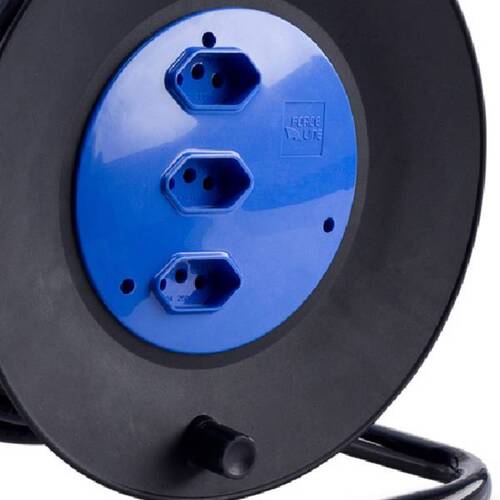 Extensão elétrica 20 metros 3 x 2,50 mm 2P+T 20A com carretel Extensão elétrica 20 metros 3 x 2,50 mm 2P+T 20A com carretel