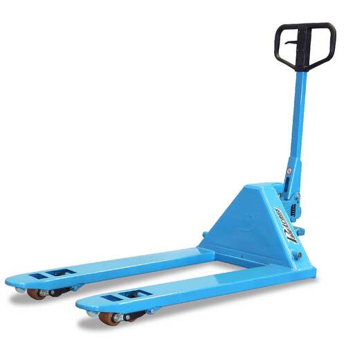 Transpalete hidráulico 3.000 kg 525 mm com rodas duplas de poliuretano - TM3000 RTP Transpalete hidráulico 3.000 kg 525 mm com rodas duplas de poliuretano - TM3000 RTP