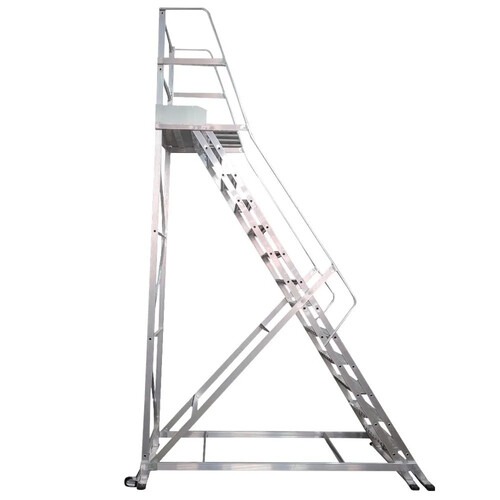 Escada plataforma de alumínio 3.75 m com 14 degraus + patamar - Escada plataforma de alumínio 3.75 m com 14 degraus + patamar -