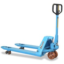 Transpalete hidr�ulico 3.000 kg 680 mm com rodas duplas de poliuretano - TM3000 RTP